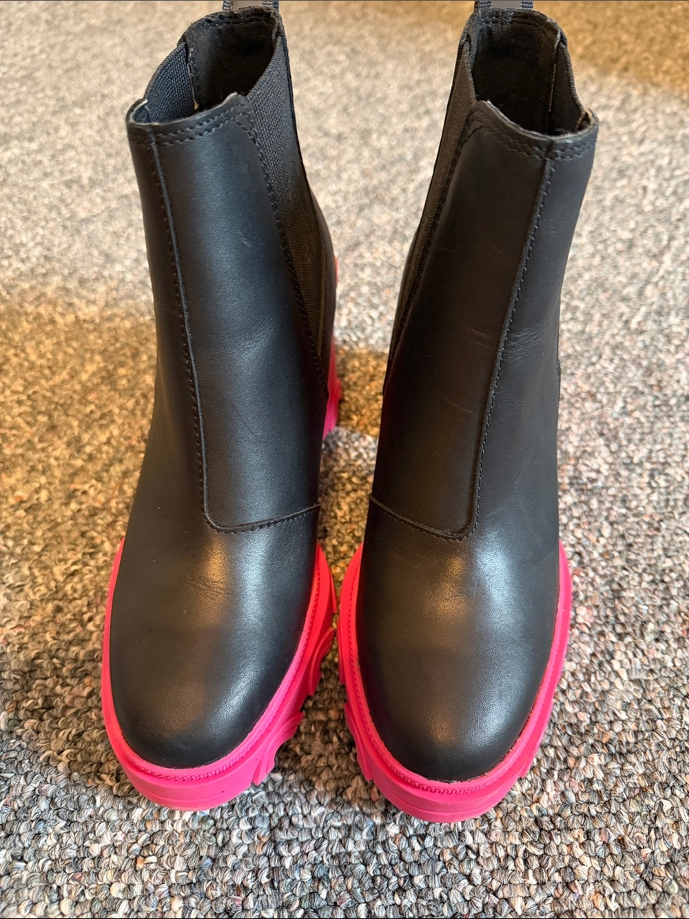 Sorel Black Chelsea Boots with Pink Chunky Heel - Picture 6 of 8